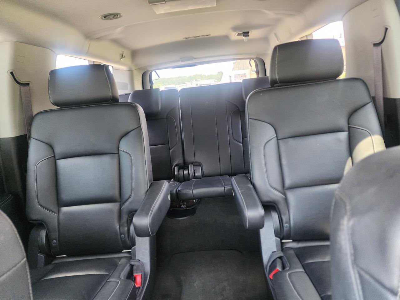 Chevrolet Suburban Premier 4WD 2017