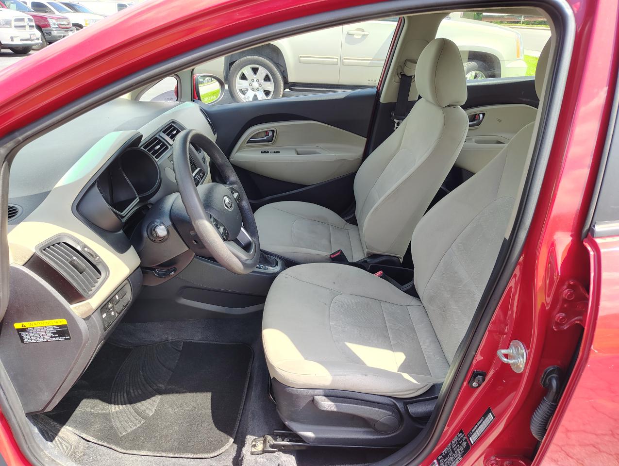 Kia Rio LX 2013