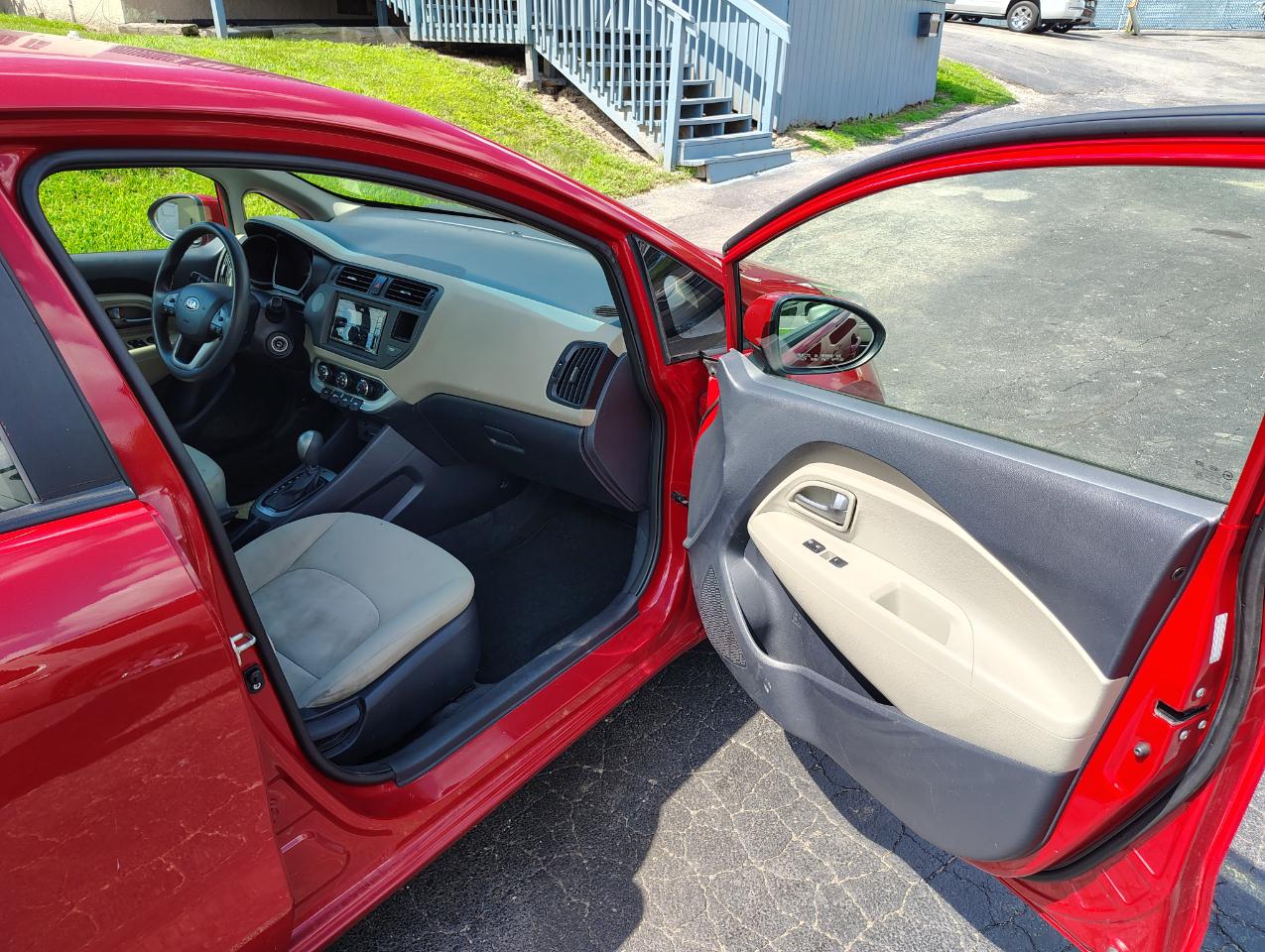 Kia Rio LX 2013