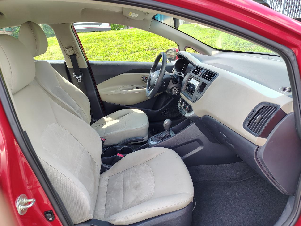 Kia Rio LX 2013