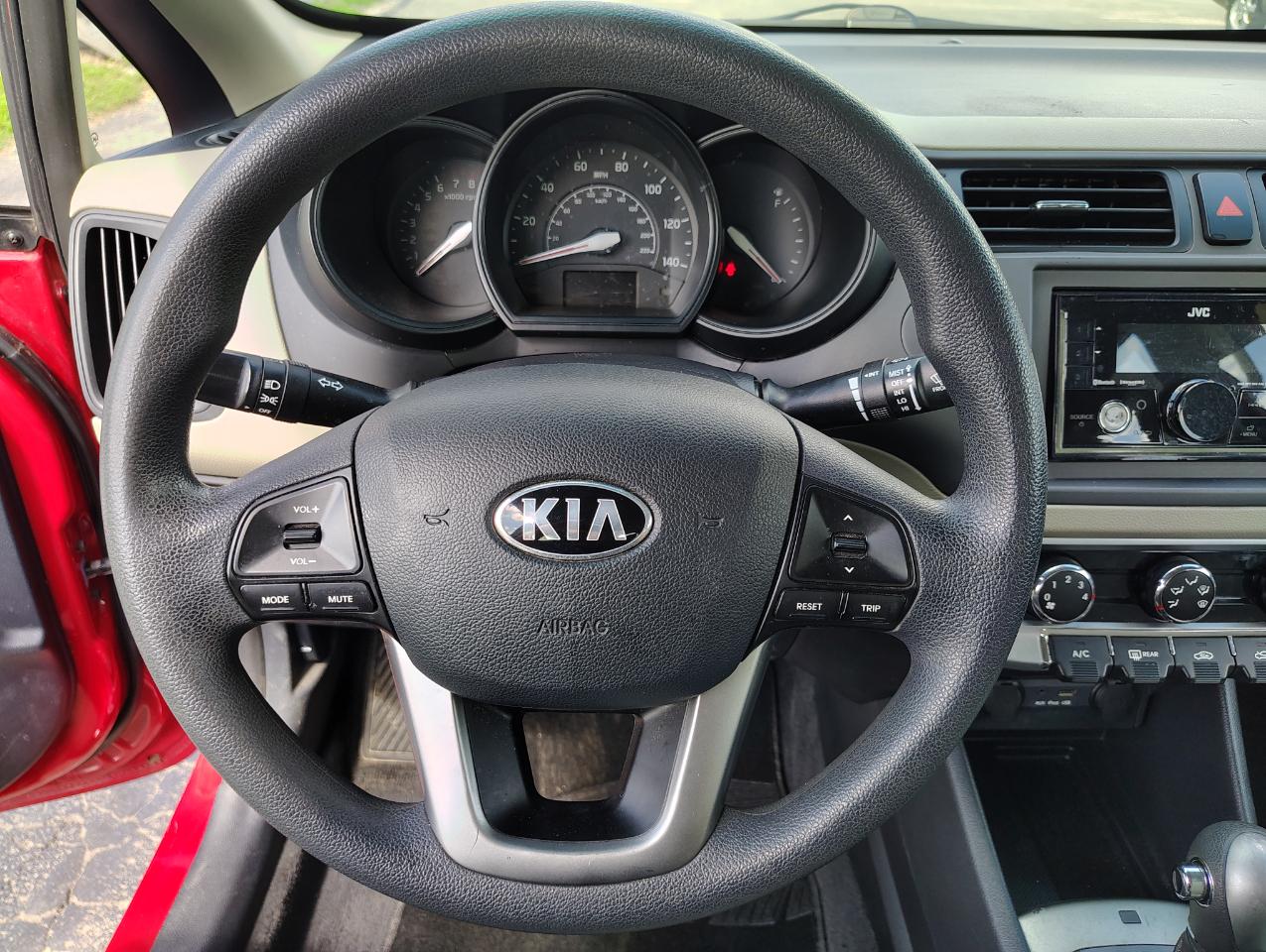 Kia Rio LX 2013