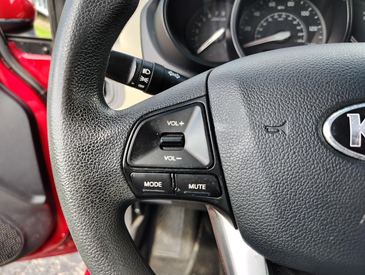 Kia Rio LX 2013