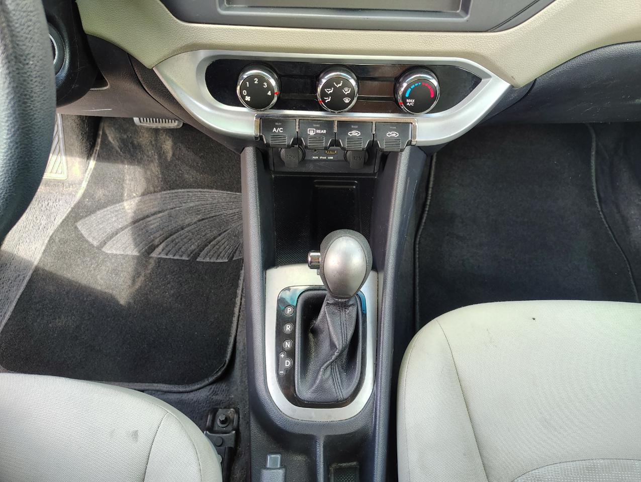Kia Rio LX 2013