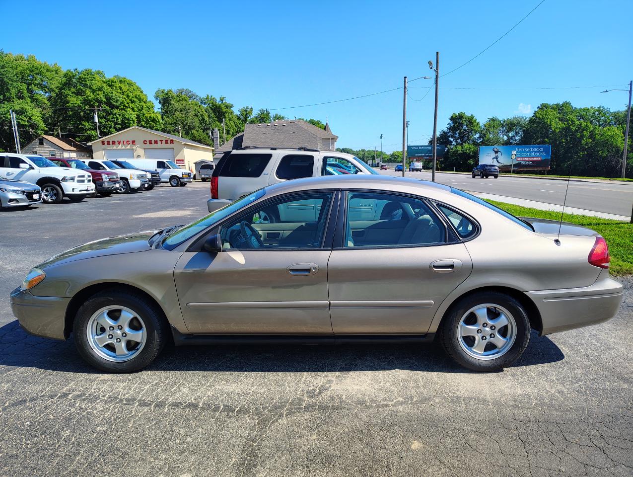 Ford Taurus SE 2004