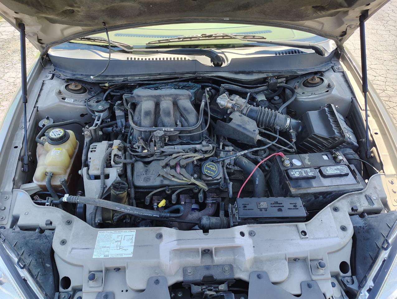 Ford Taurus SE 2004