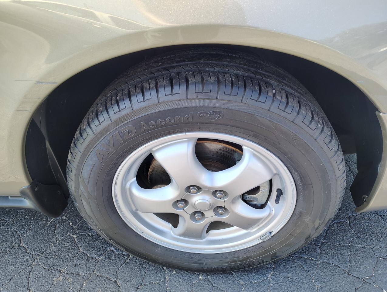 Ford Taurus SE 2004