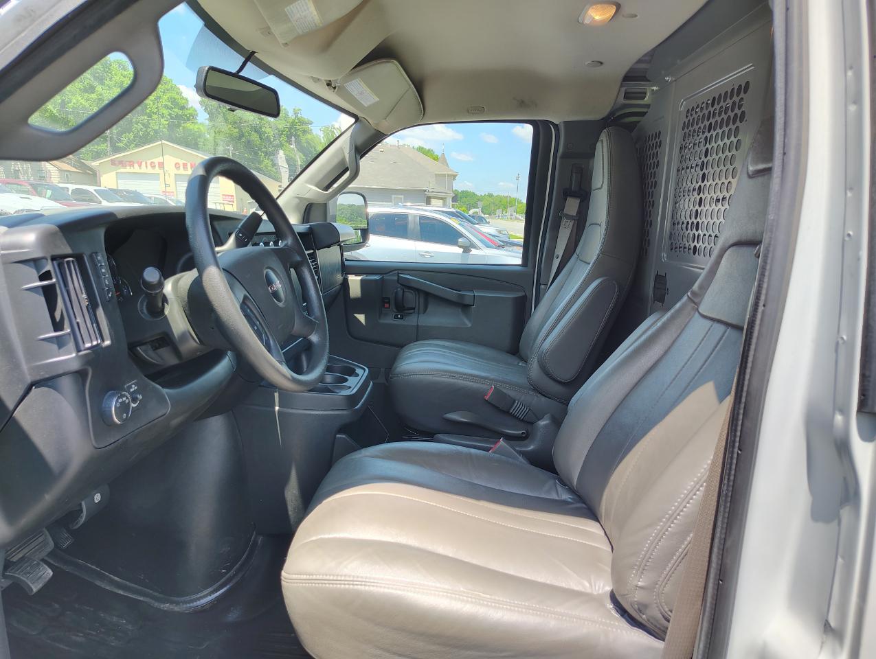GMC Savana G2500 Cargo 2023