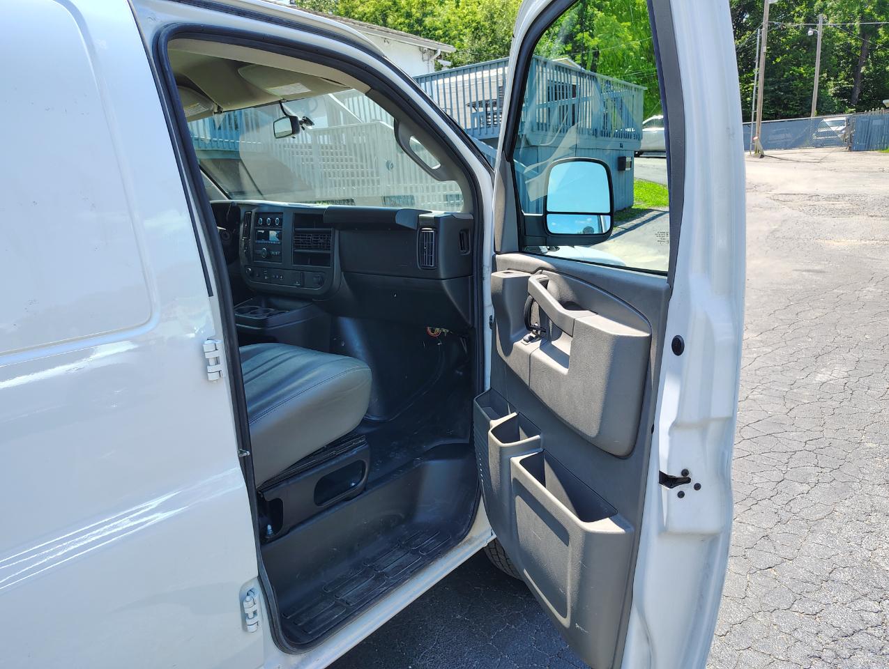 GMC Savana G2500 Cargo 2023