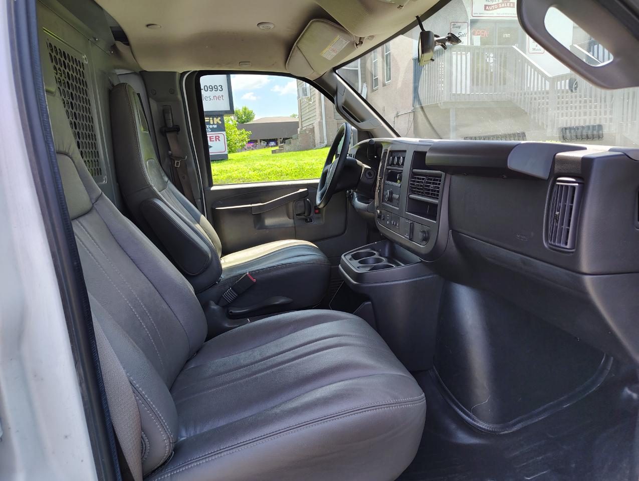 GMC Savana G2500 Cargo 2023
