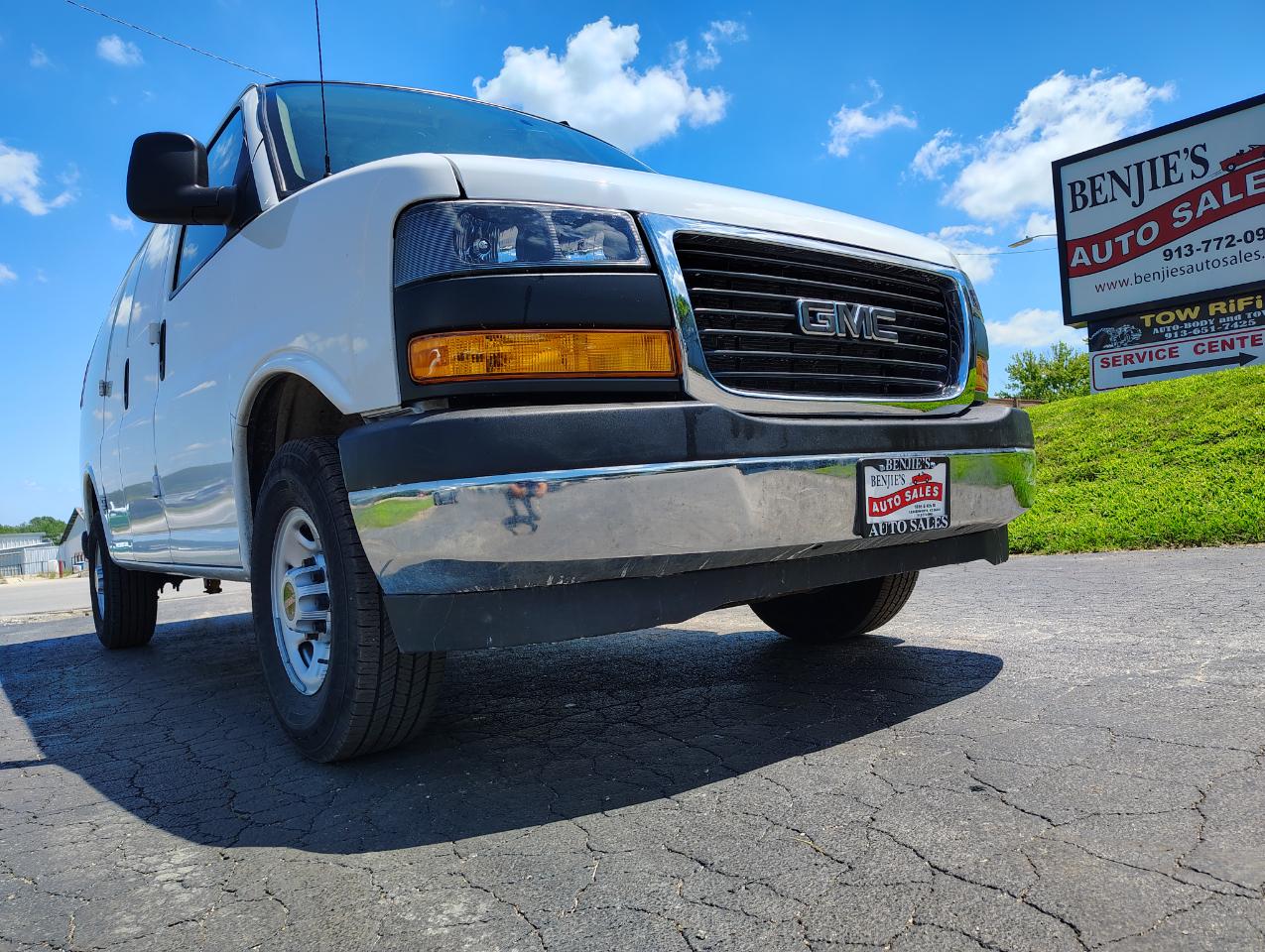 GMC Savana G2500 Cargo 2023
