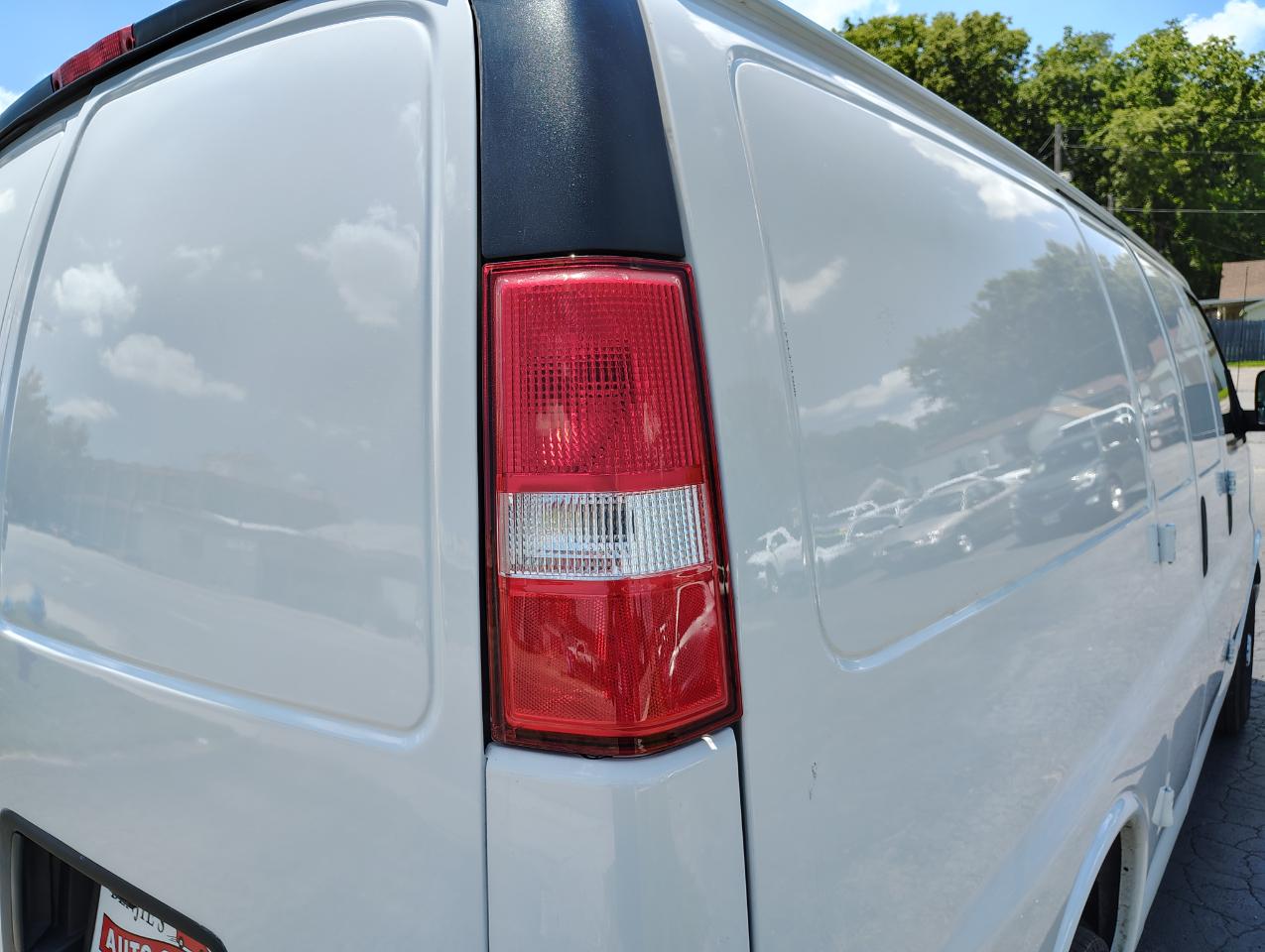GMC Savana G2500 Cargo 2023