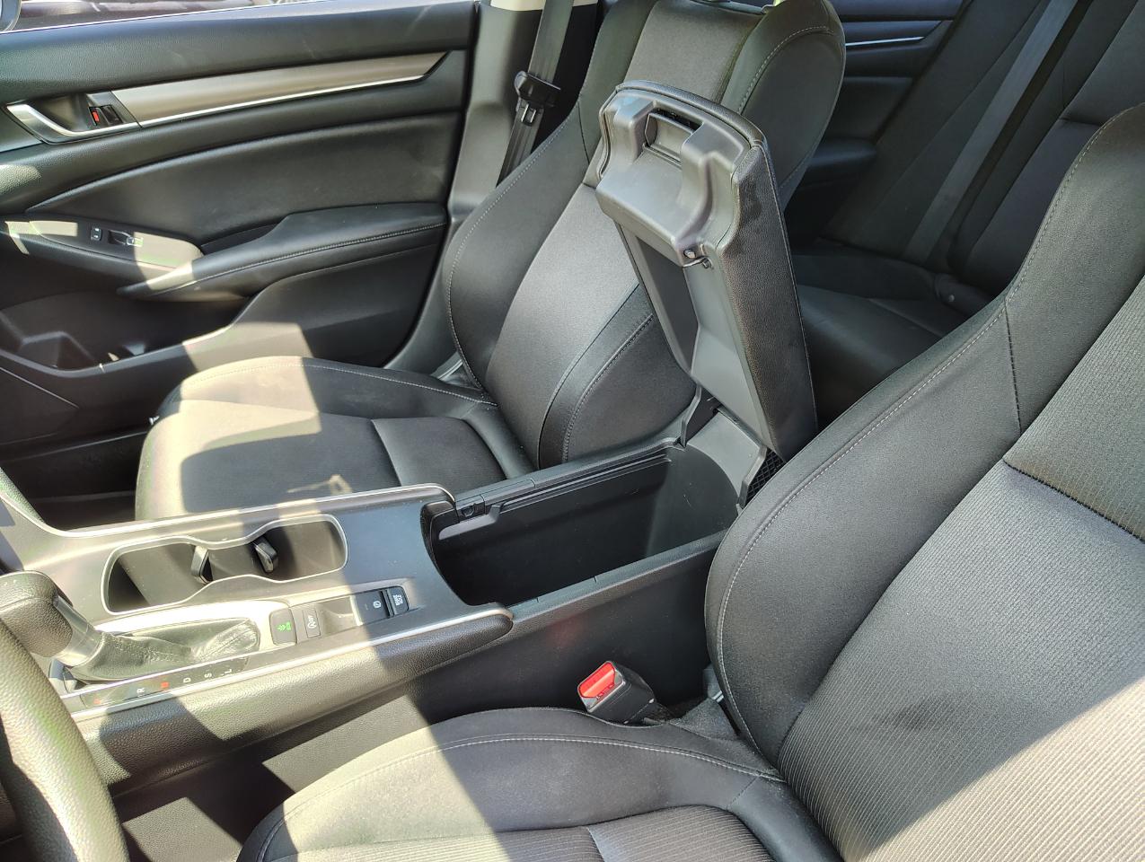 Honda Accord LX CVT 2021