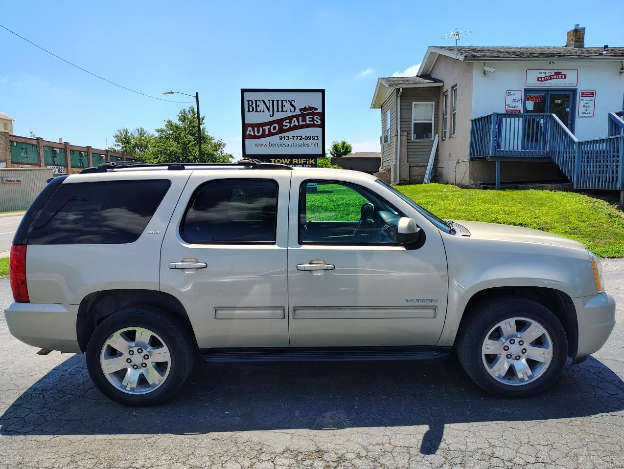 GMC Yukon SLT 4WD 2014