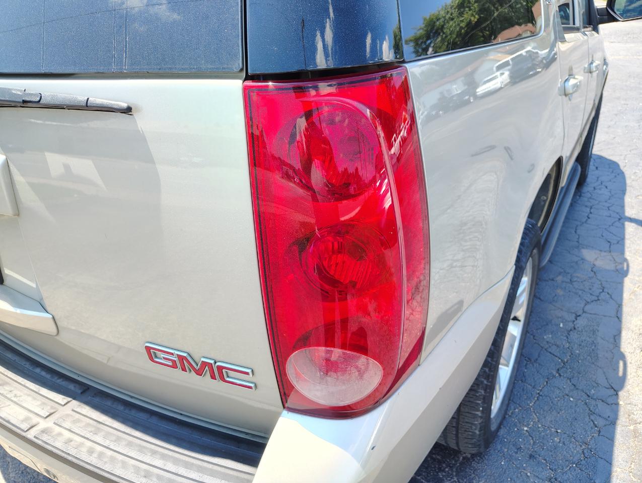 GMC Yukon SLT 4WD 2014