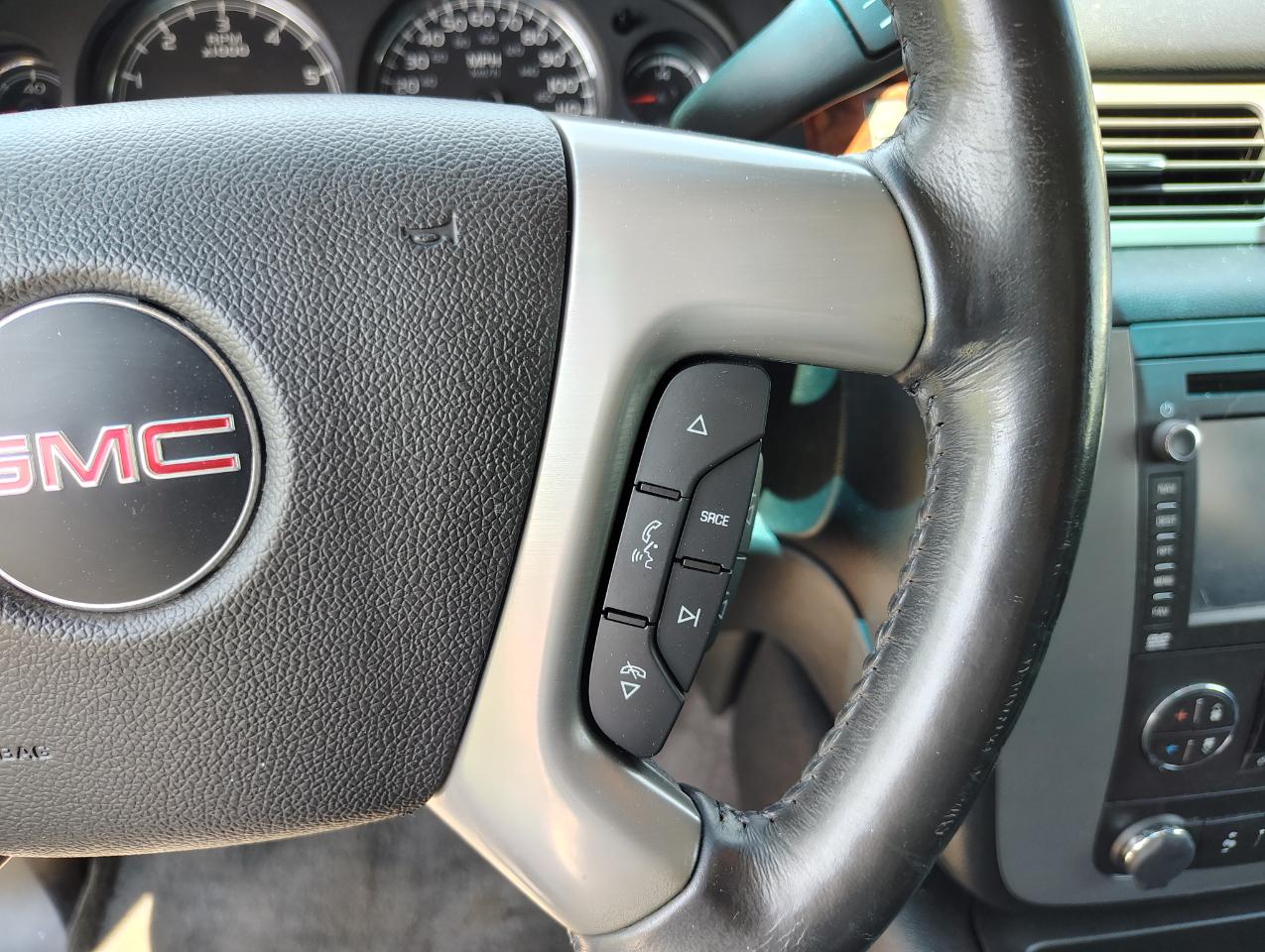 GMC Yukon SLT 4WD 2014