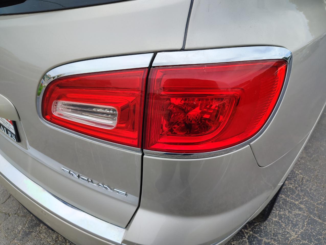 Buick Enclave Leather FWD 2017