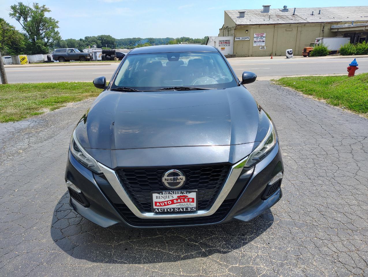 Nissan Altima 2.5 SV 2022