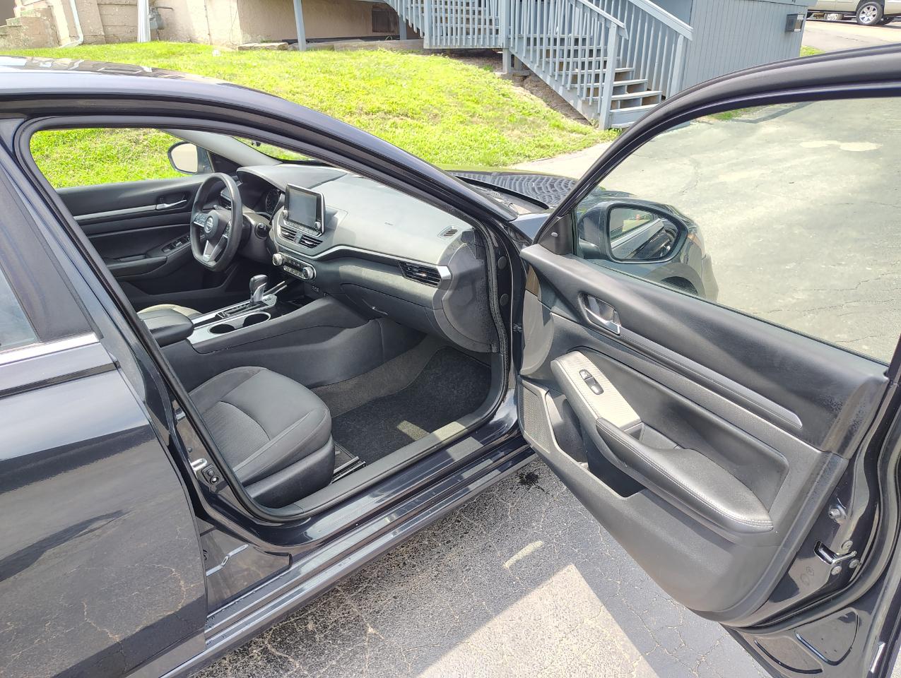 Nissan Altima 2.5 SV 2022