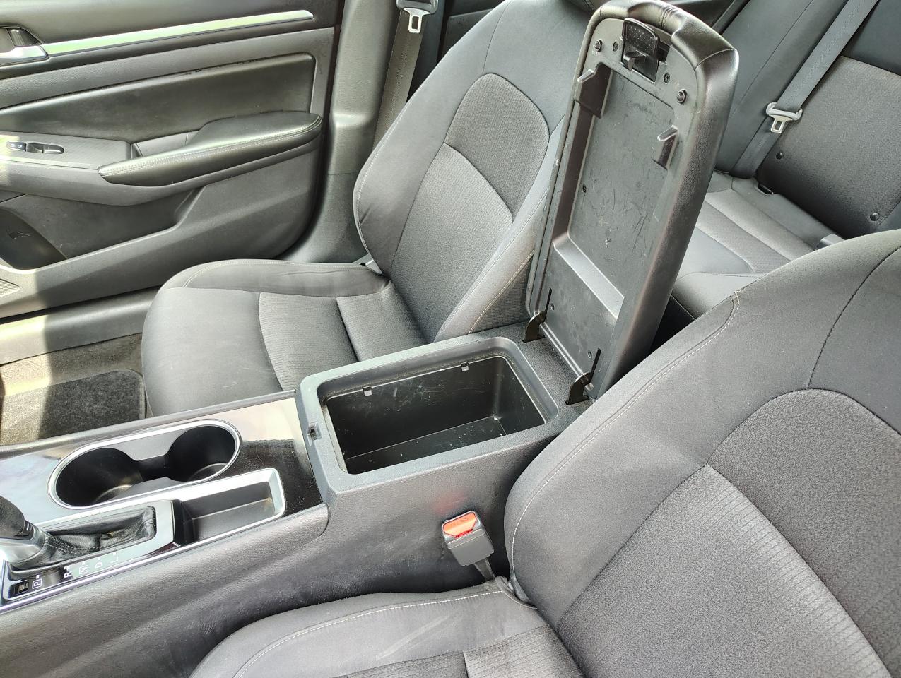 Nissan Altima 2.5 SV 2022