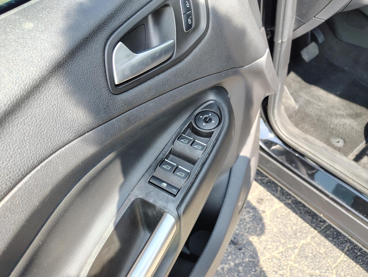 Ford Escape SE FWD 2017