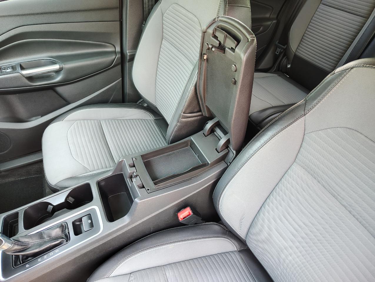 Ford Escape SE FWD 2017