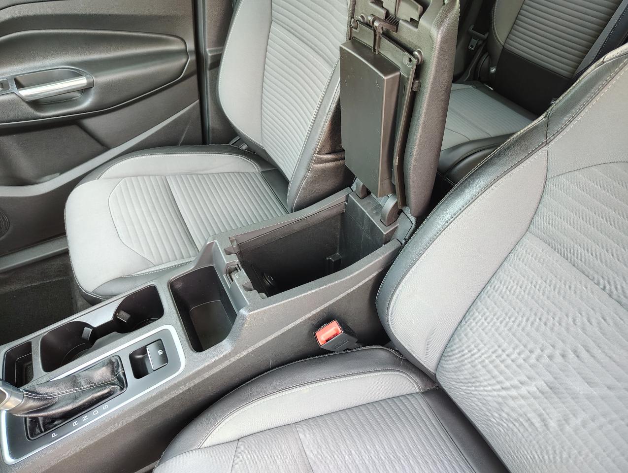 Ford Escape SE FWD 2017