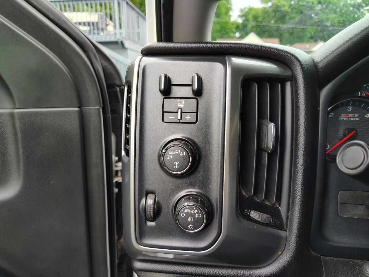 Chevrolet Silverado 1500 LT Crew Cab 4WD 2018