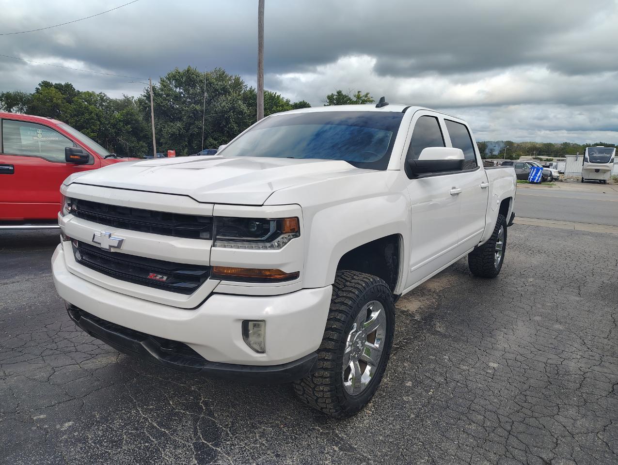 2018 Chevrolet Silverado 1500 LT Z71 - Photo 6