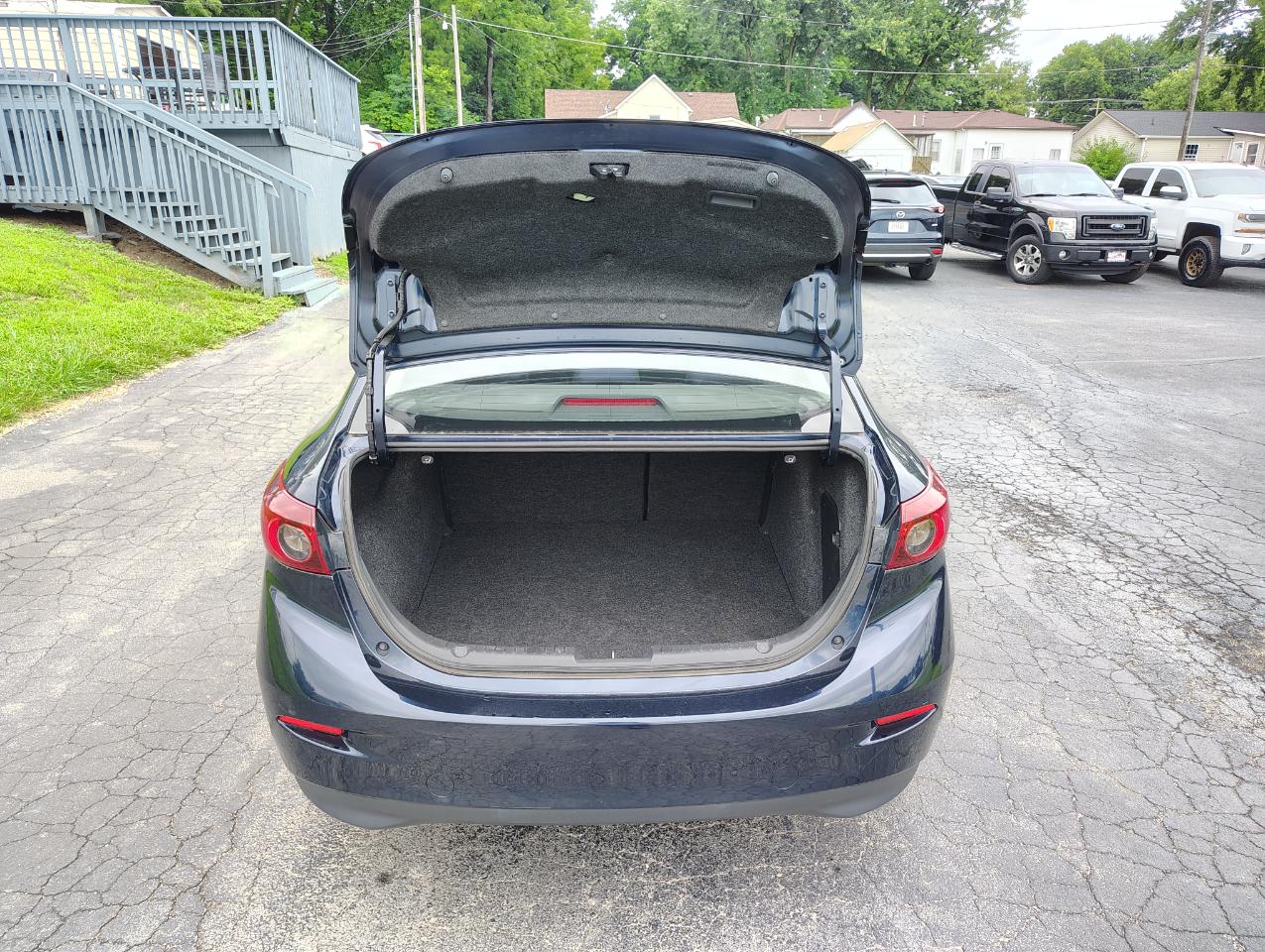 Mazda MAZDA3 i Touring AT 4-Door 2014