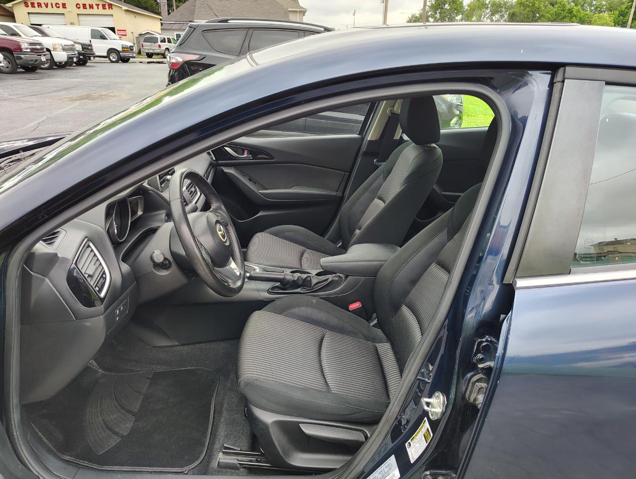 Mazda MAZDA3 i Touring AT 4-Door 2014