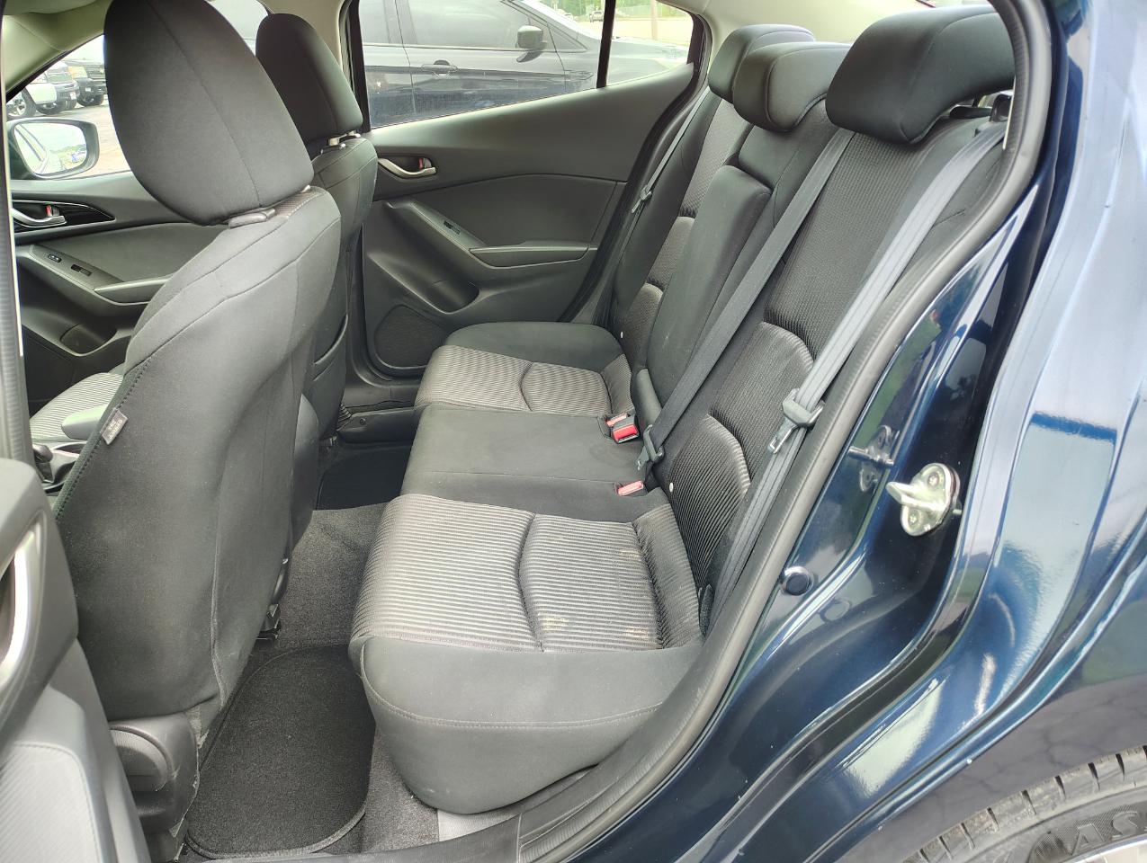 Mazda MAZDA3 i Touring AT 4-Door 2014
