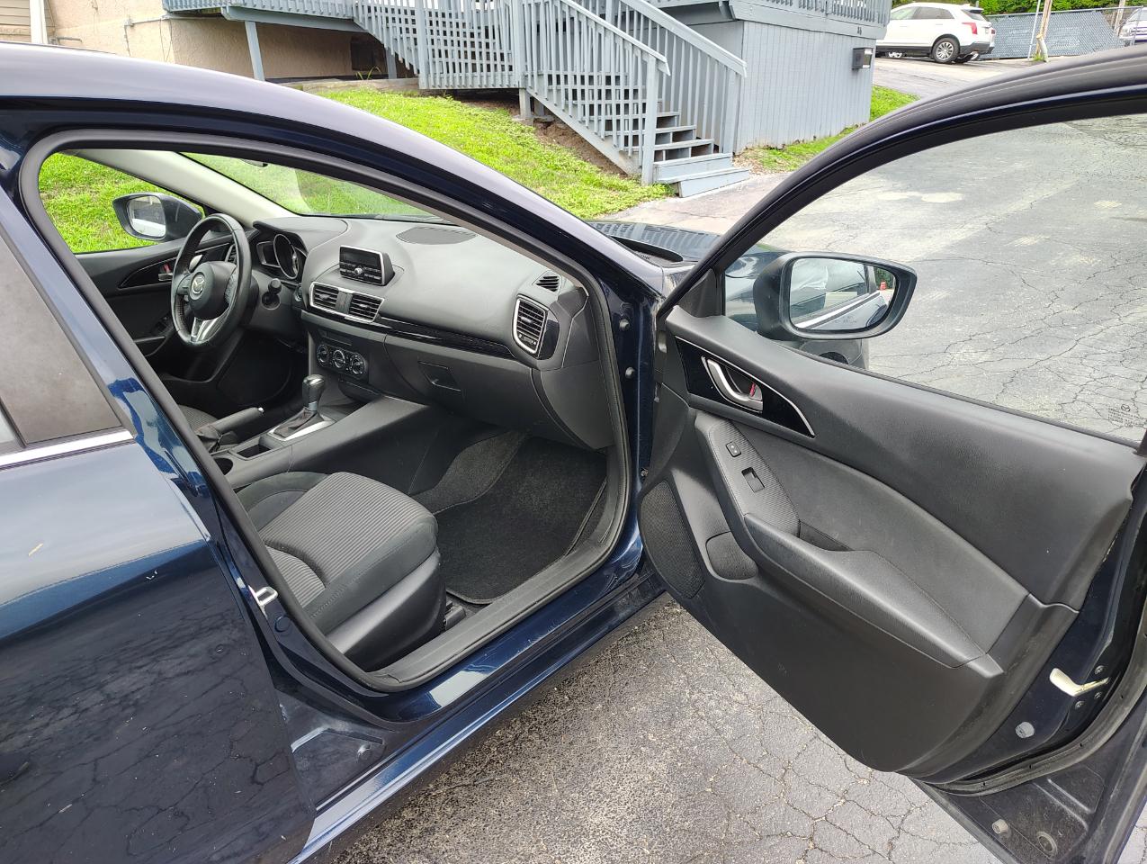 Mazda MAZDA3 i Touring AT 4-Door 2014