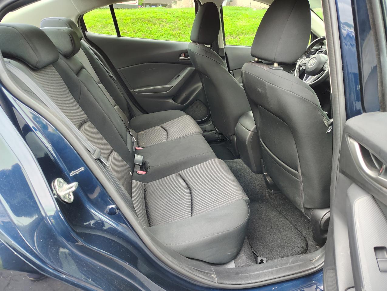 Mazda MAZDA3 i Touring AT 4-Door 2014