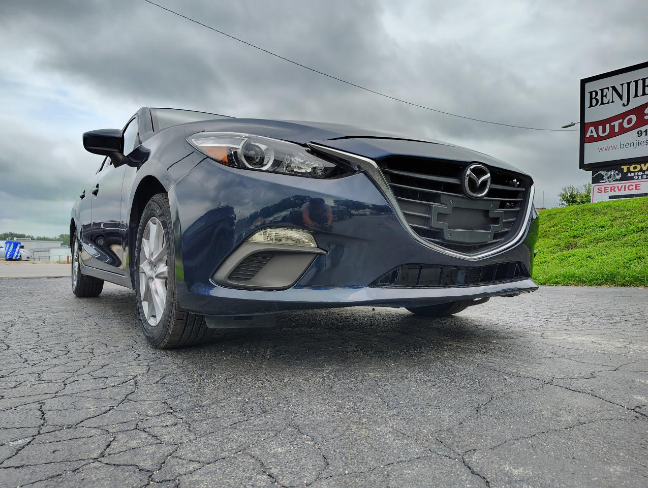 Mazda MAZDA3 i Touring AT 4-Door 2014
