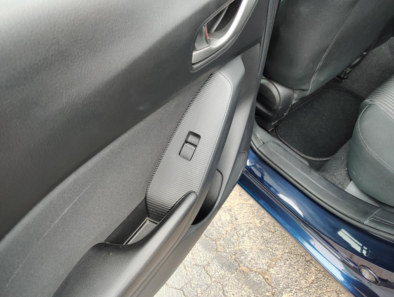 Mazda MAZDA3 i Touring AT 4-Door 2014