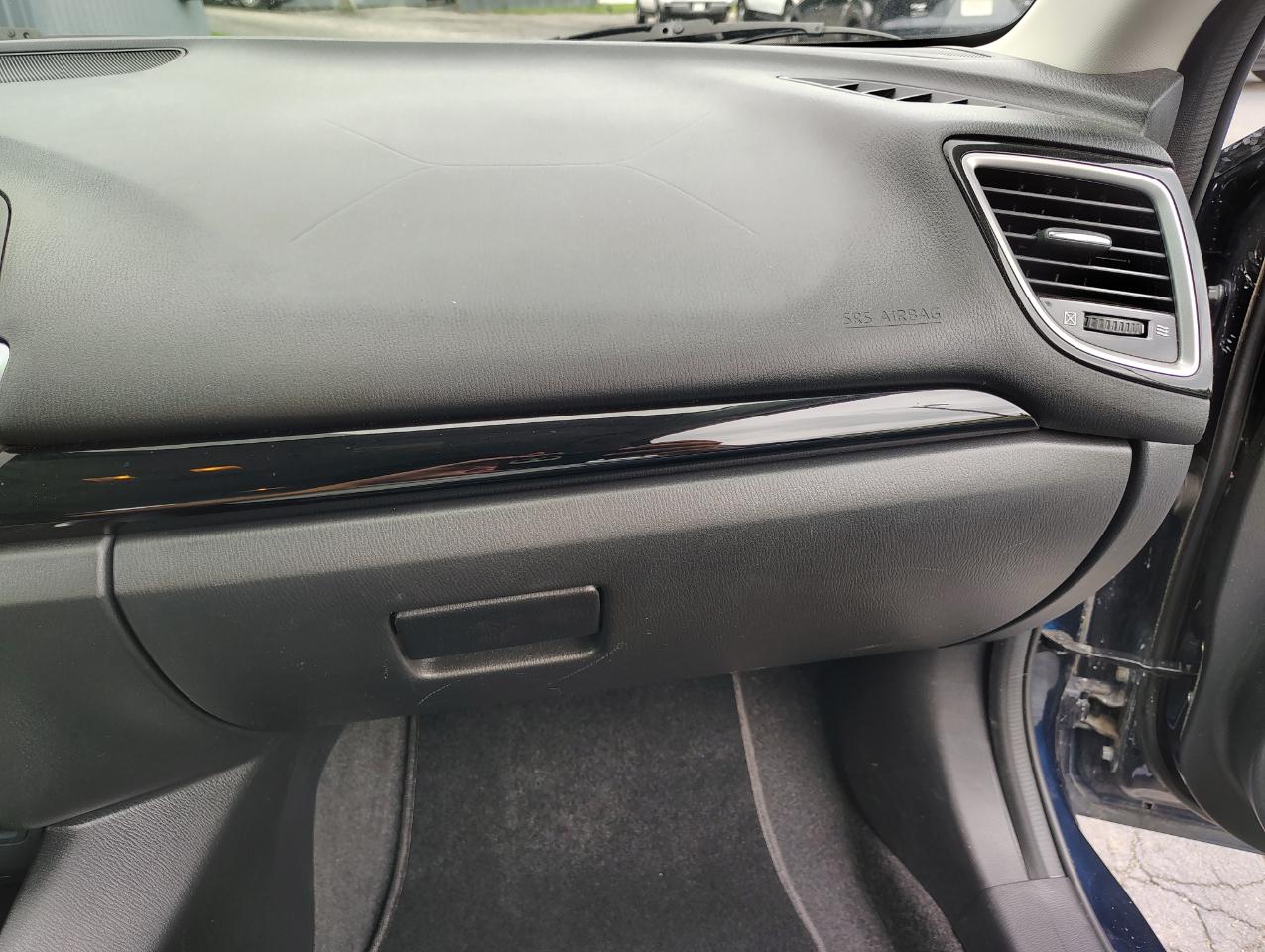 Mazda MAZDA3 i Touring AT 4-Door 2014