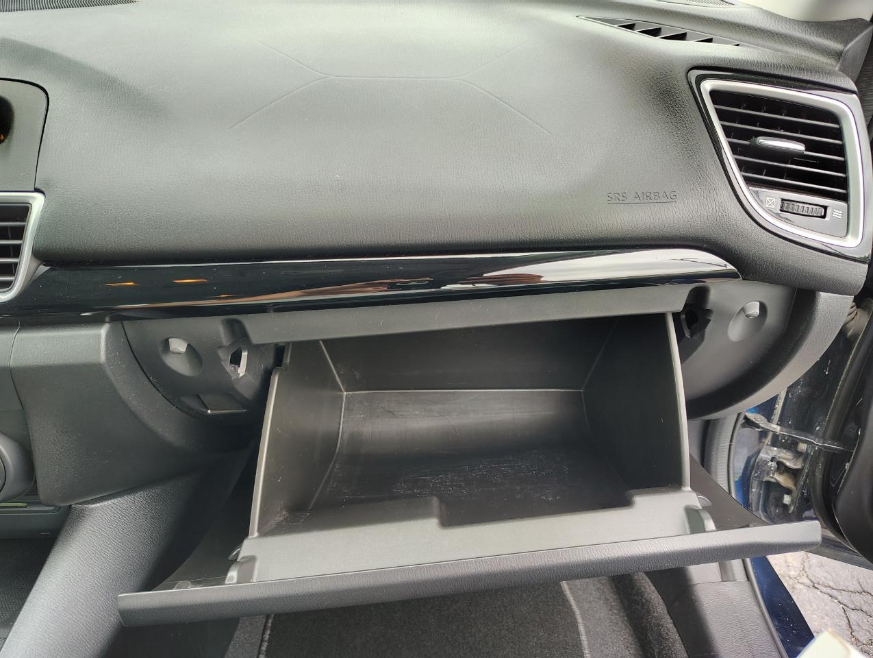 Mazda MAZDA3 i Touring AT 4-Door 2014