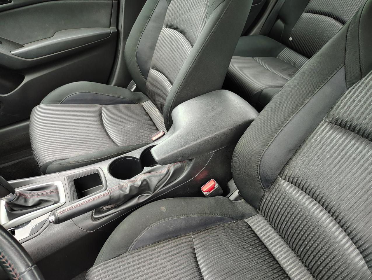 Mazda MAZDA3 i Touring AT 4-Door 2014