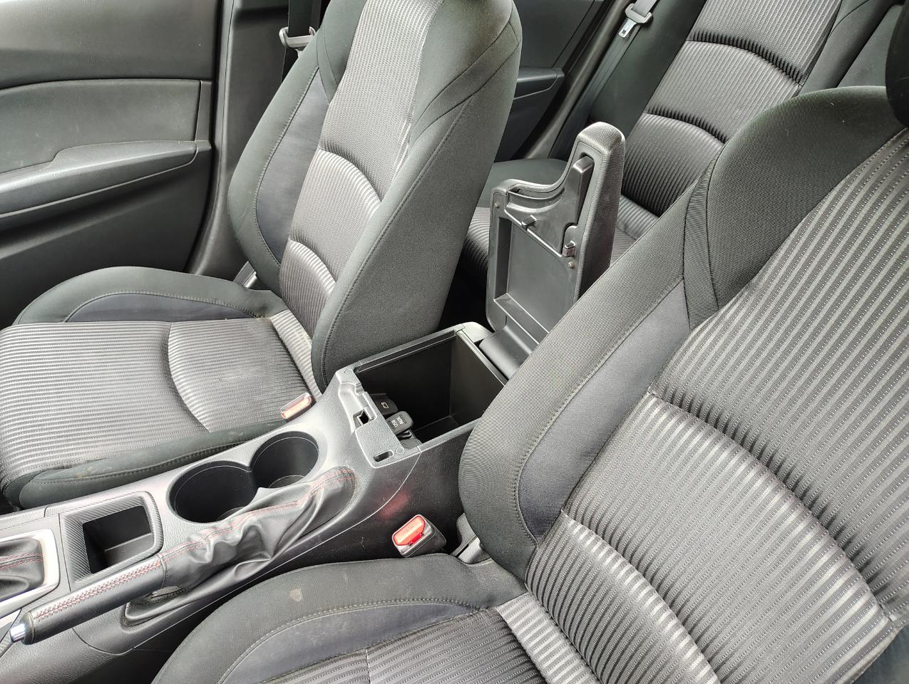 Mazda MAZDA3 i Touring AT 4-Door 2014