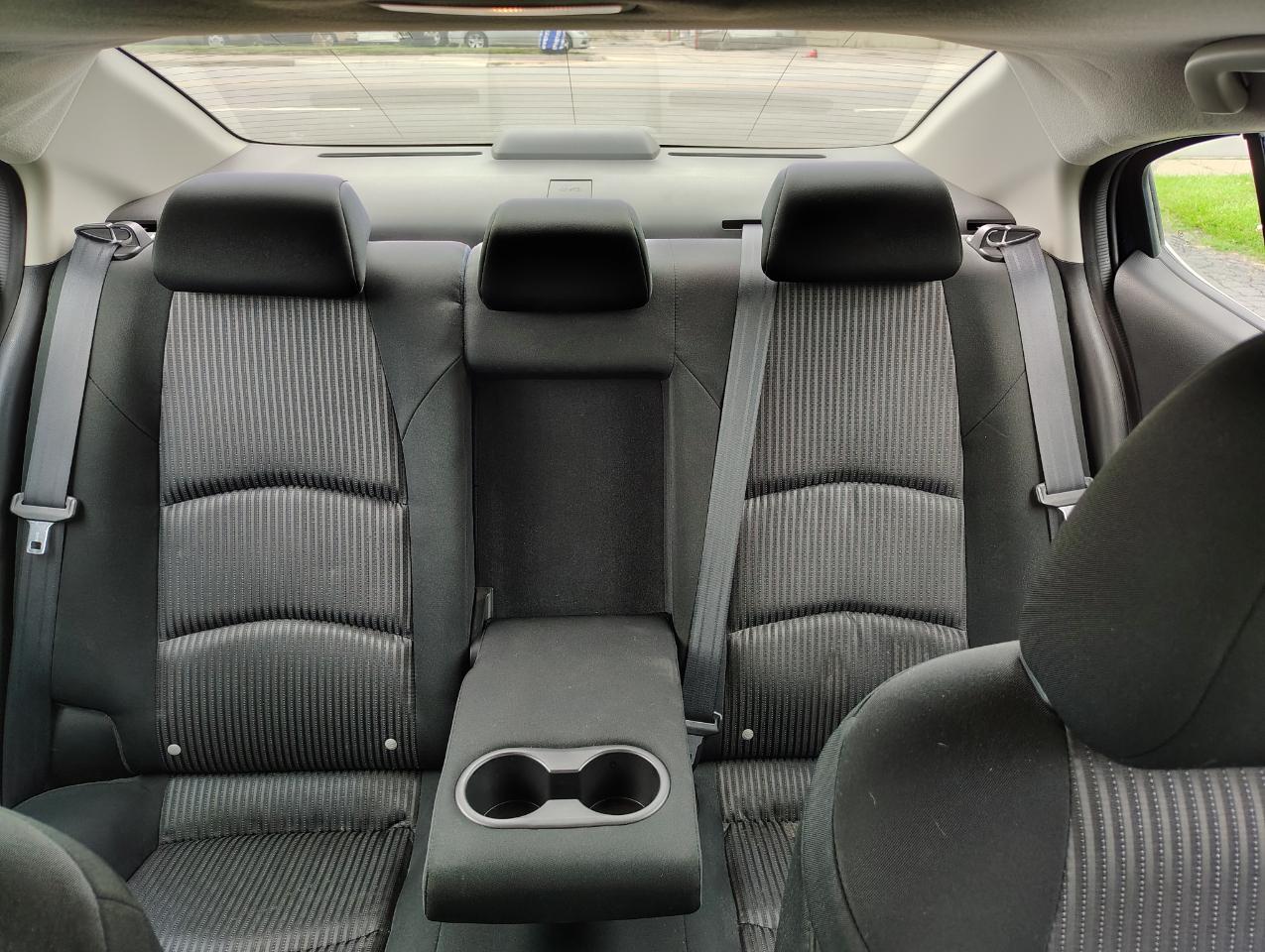 Mazda MAZDA3 i Touring AT 4-Door 2014
