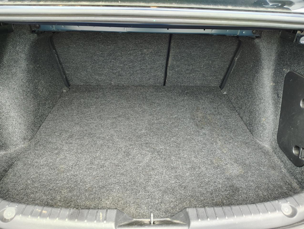 Mazda MAZDA3 i Touring AT 4-Door 2014