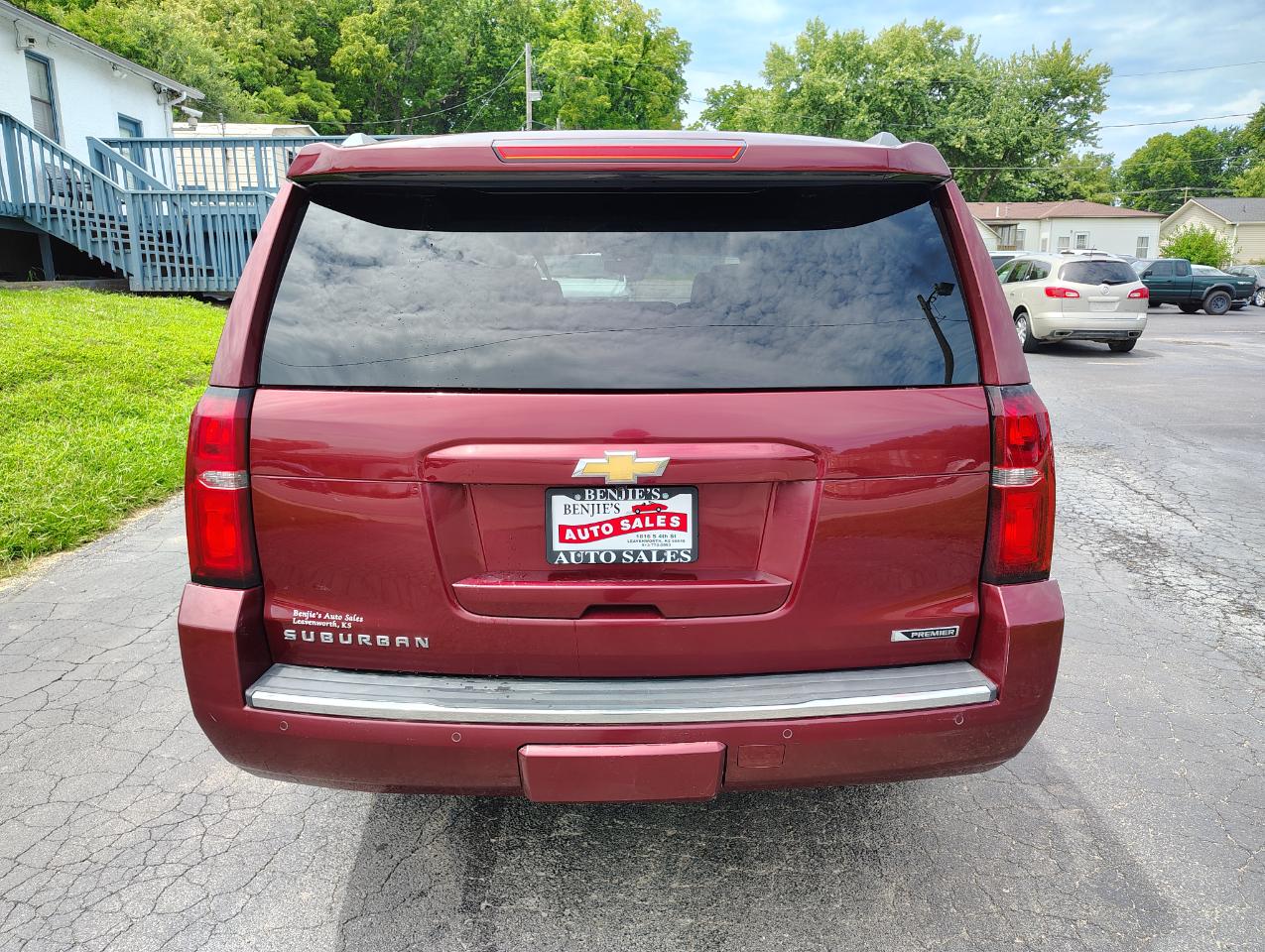 Chevrolet Suburban Premier 4WD 2017