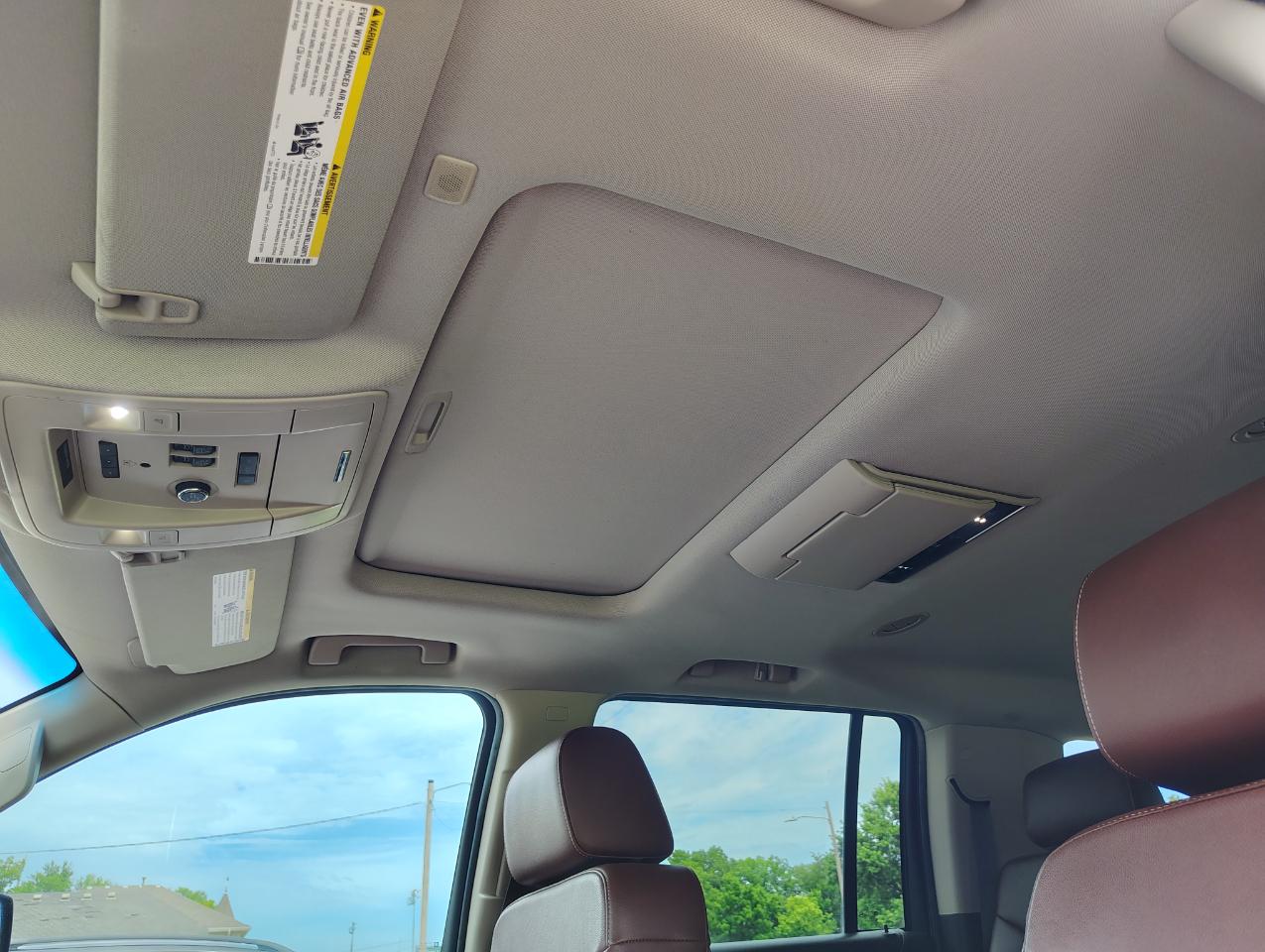 Chevrolet Suburban Premier 4WD 2017