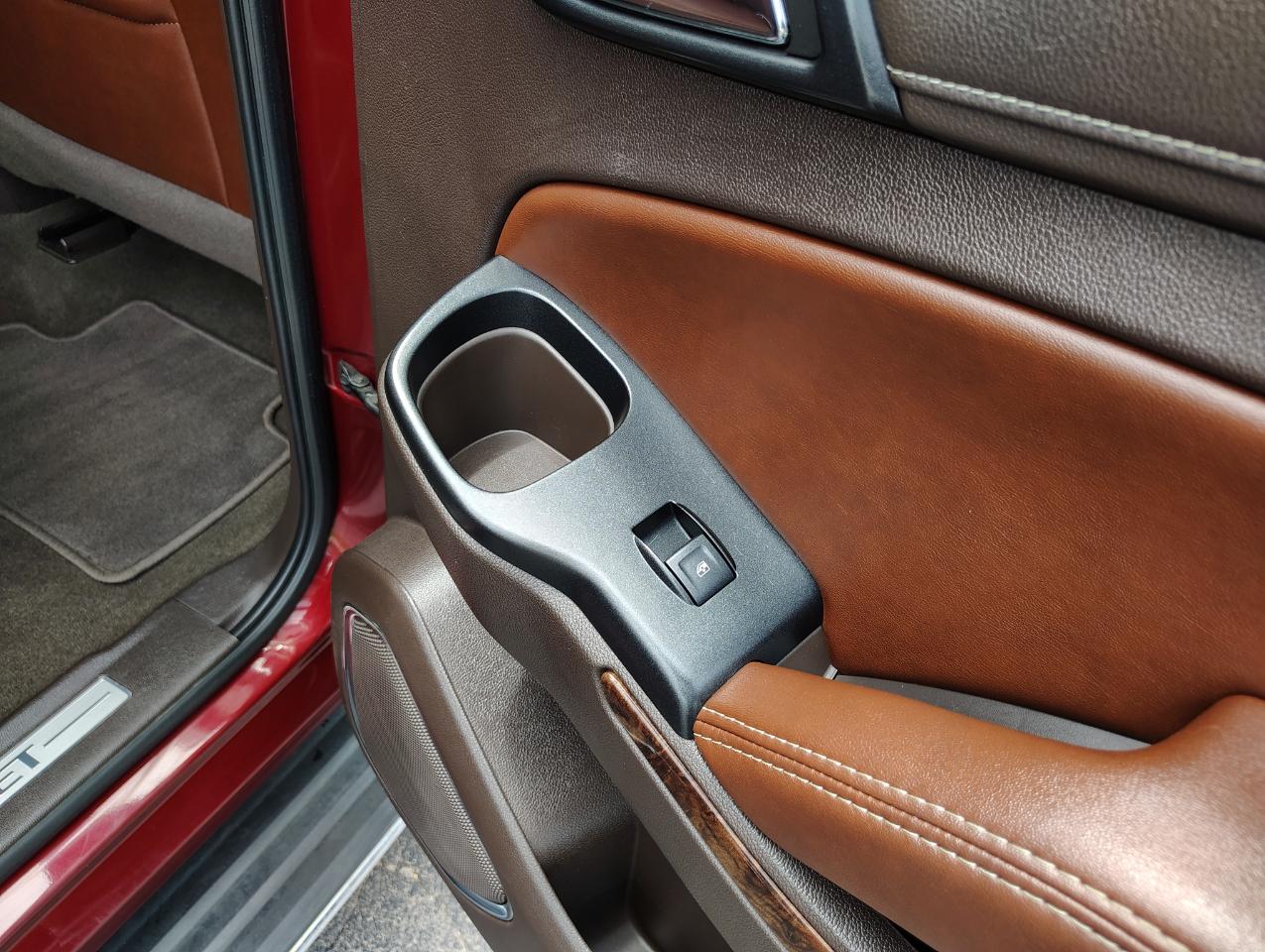 Chevrolet Suburban Premier 4WD 2017