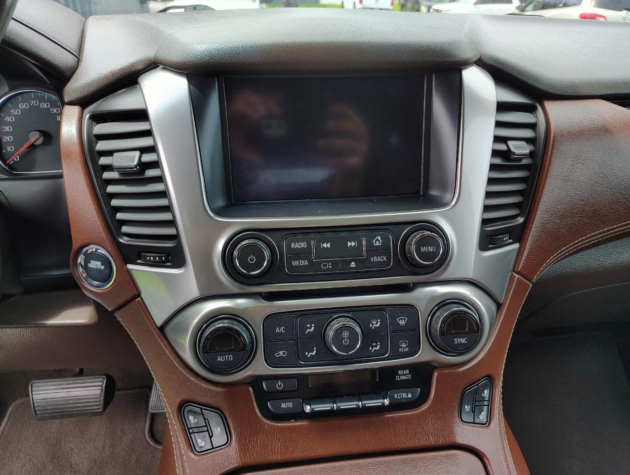 Chevrolet Suburban Premier 4WD 2017