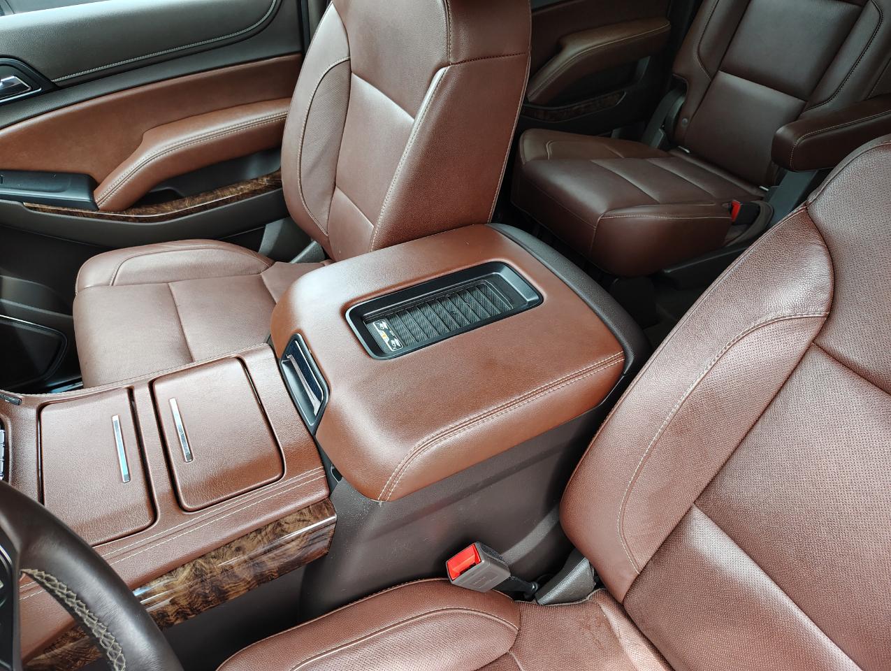 Chevrolet Suburban Premier 4WD 2017