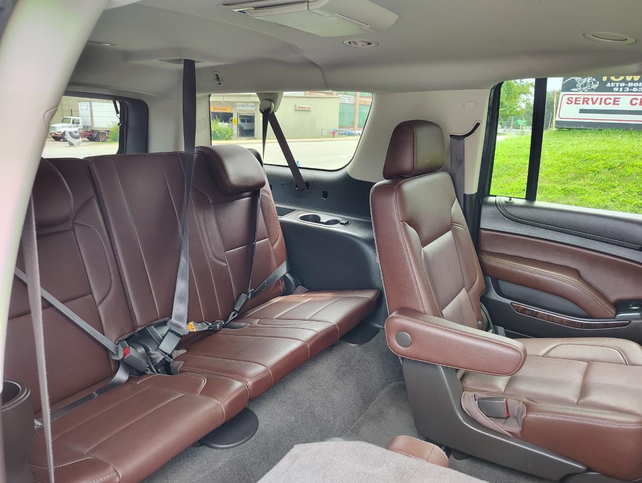 Chevrolet Suburban Premier 4WD 2017