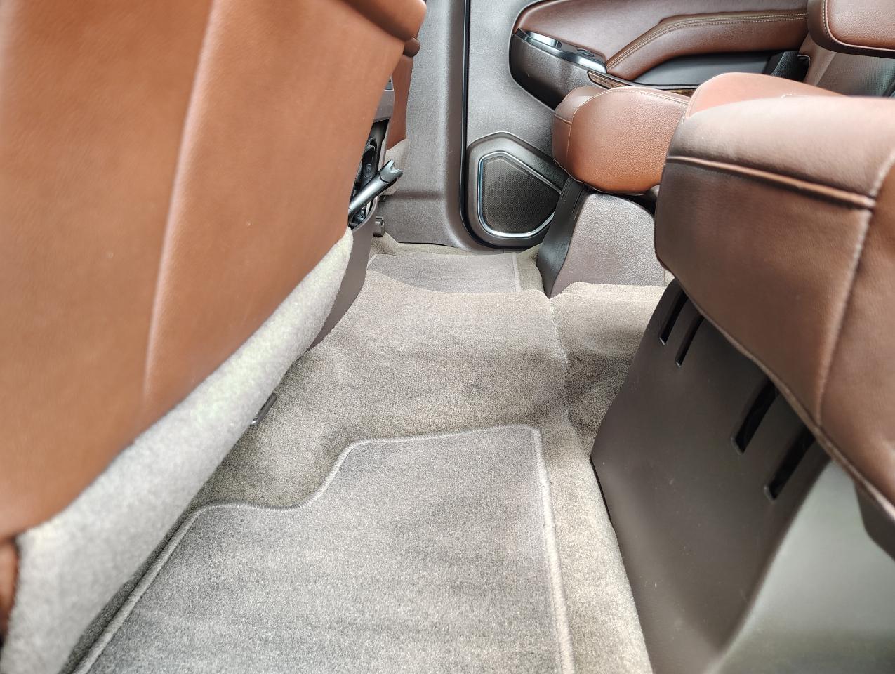 Chevrolet Suburban Premier 4WD 2017