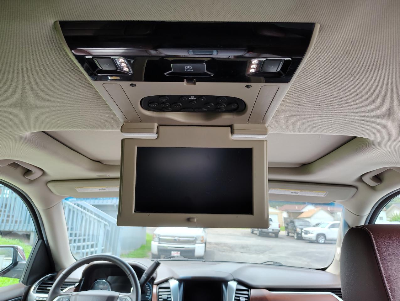 Chevrolet Suburban Premier 4WD 2017