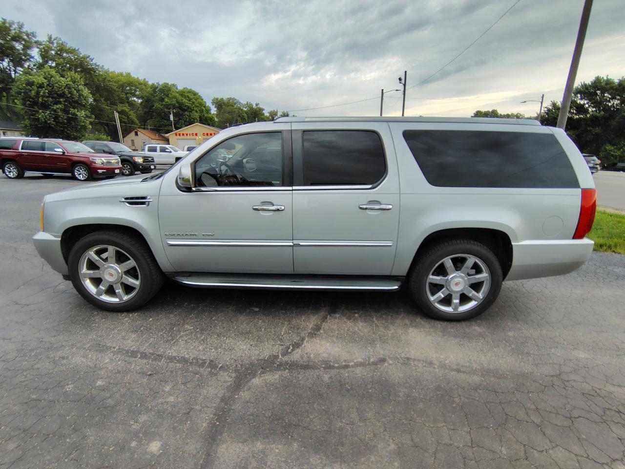 Cadillac Escalade ESV AWD Luxury 2013